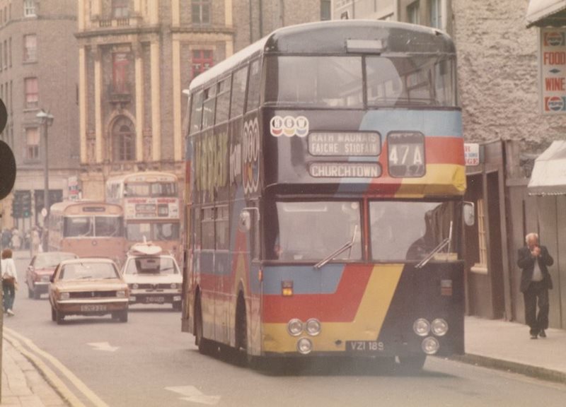 Instagram image of old bus from the 1980's with UNO livery
