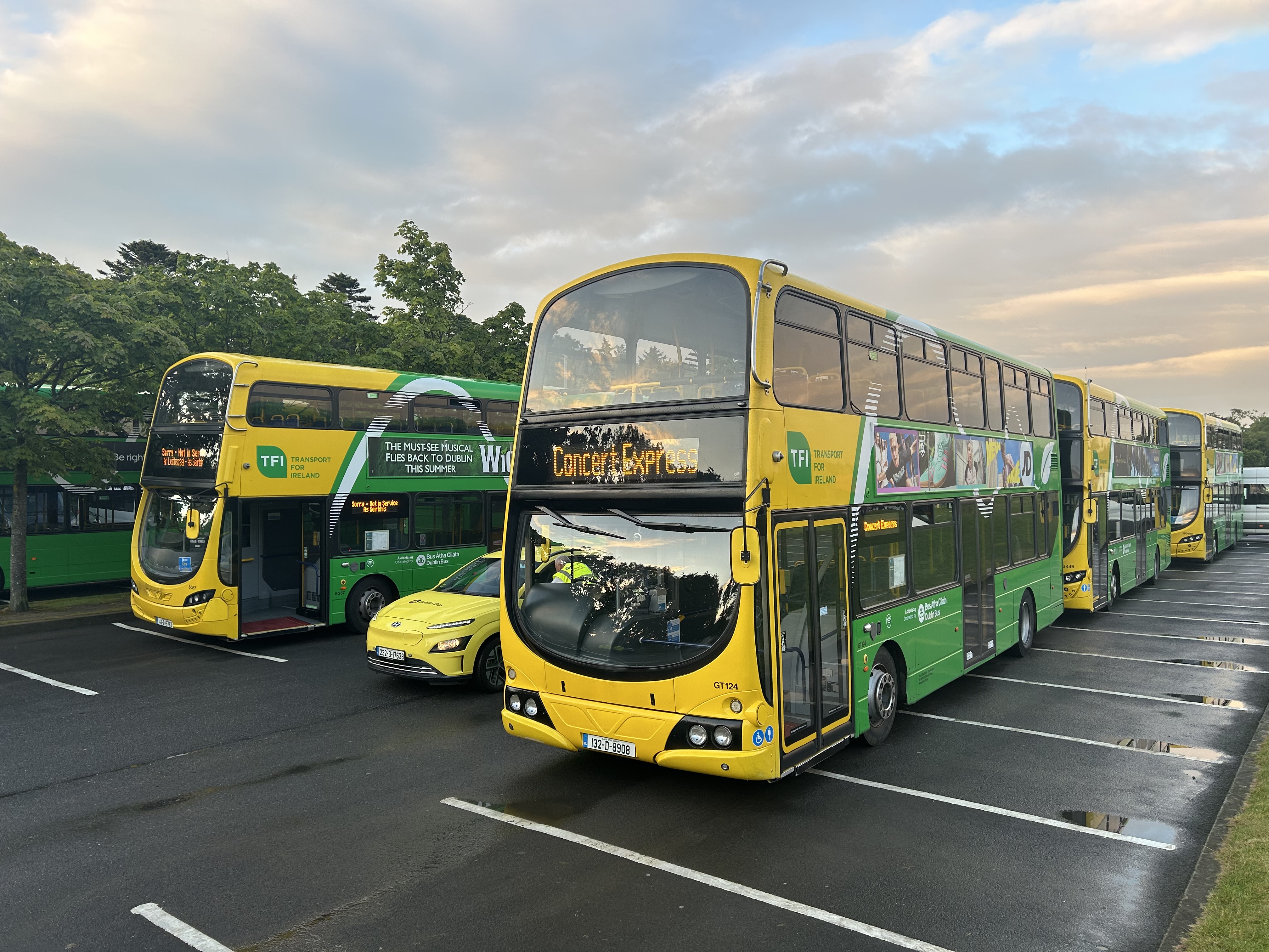 Image of Concert Express bus
